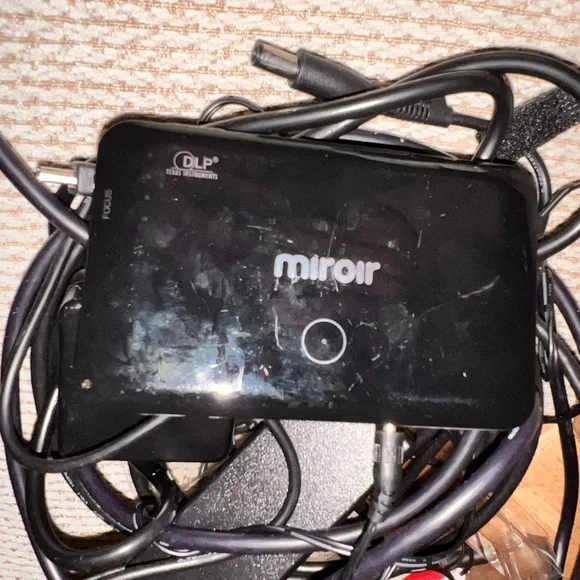 MIROIR MP150A 720P DLP PROJECTOR Portable Compact - Picture 3 of 12